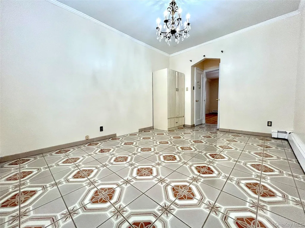 77-04 85th Street Glendale NY 11385