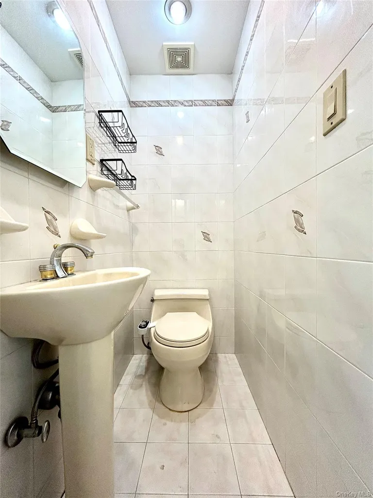 77-04 85th Street Glendale NY 11385
