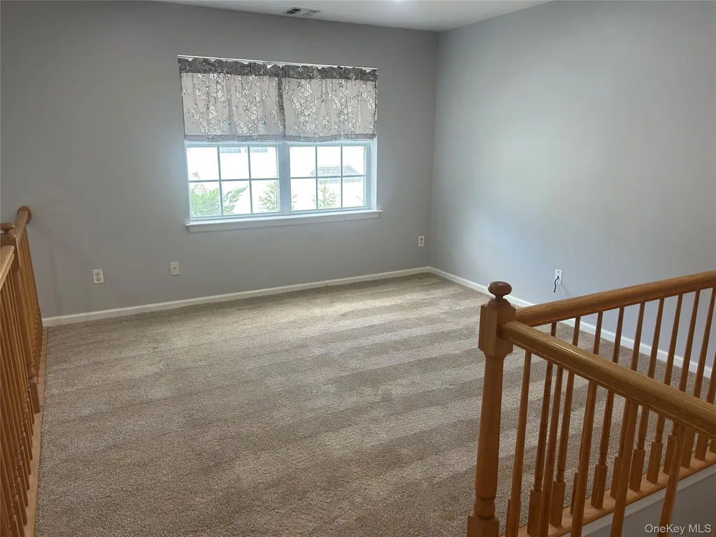 82 Kate Circle Middle Island NY 11953