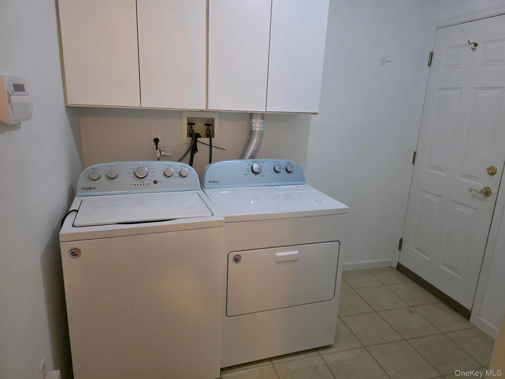 82 Kate Circle Middle Island NY 11953