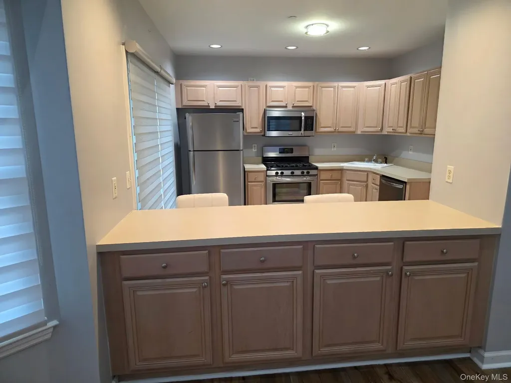 82 Kate Circle Middle Island NY 11953