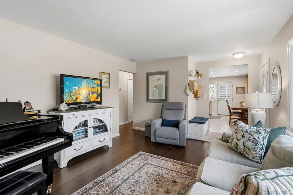 36 Liszt Street Hicksville NY 11801
