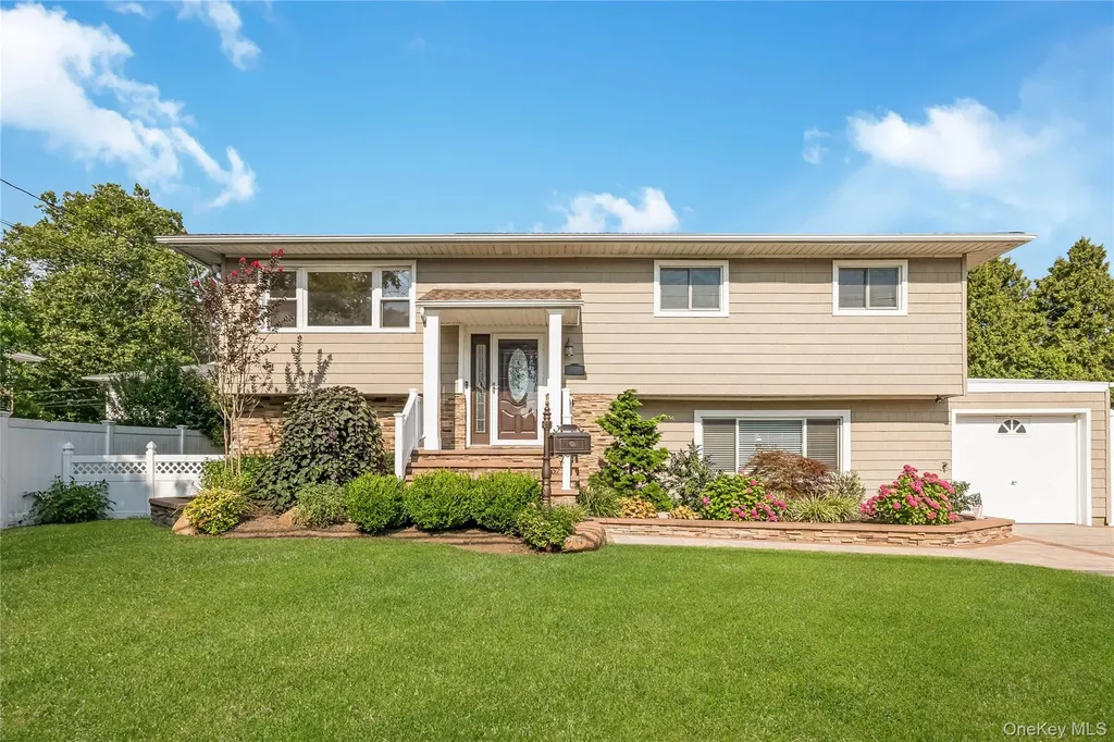 1777 Roberta Lane Merrick NY 11566