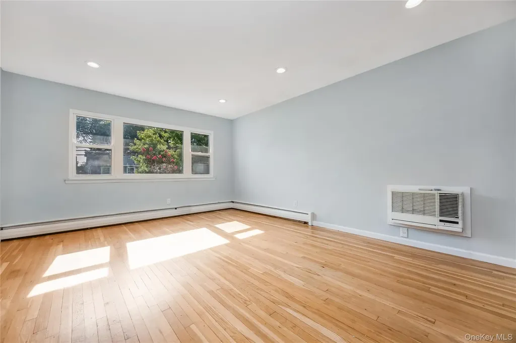 1777 Roberta Lane Merrick NY 11566
