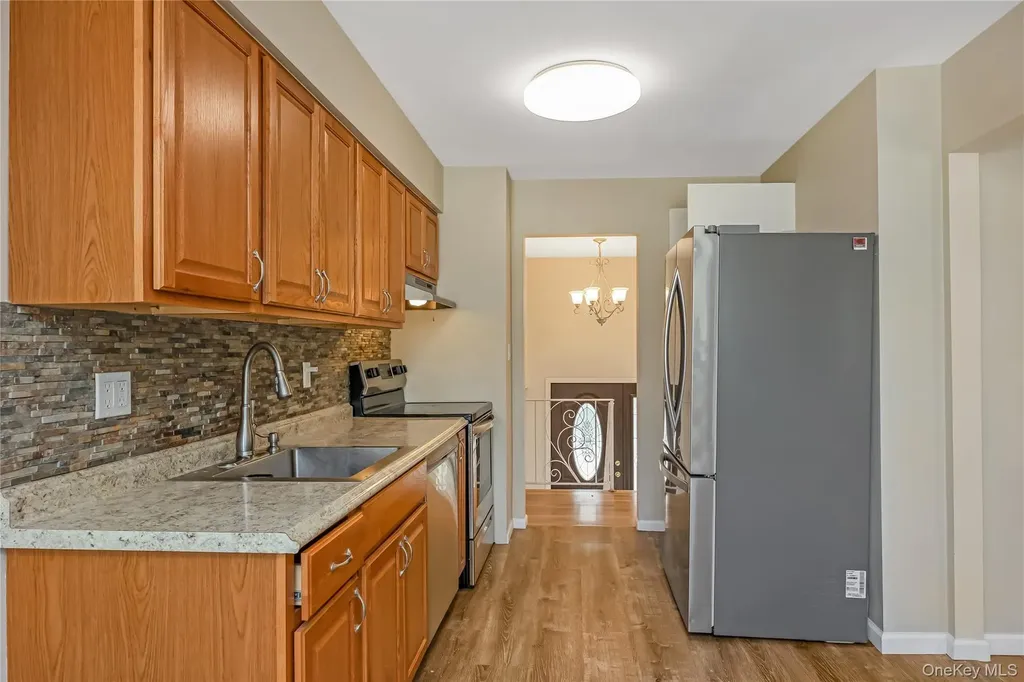 1777 Roberta Lane Merrick NY 11566