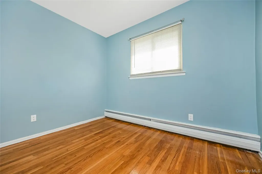 1777 Roberta Lane Merrick NY 11566
