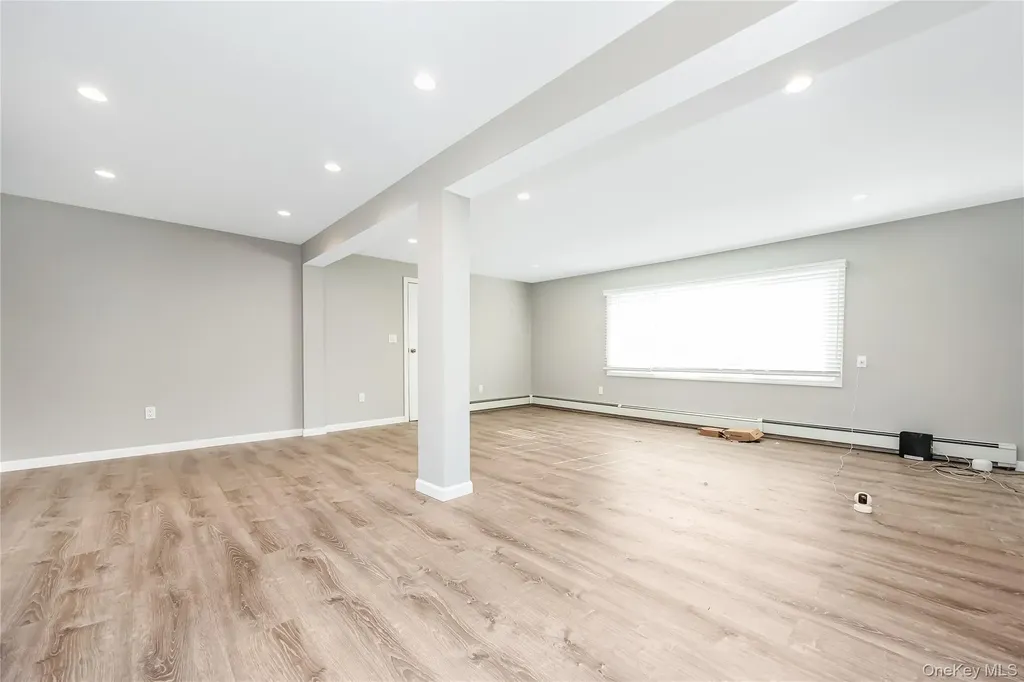 1777 Roberta Lane Merrick NY 11566