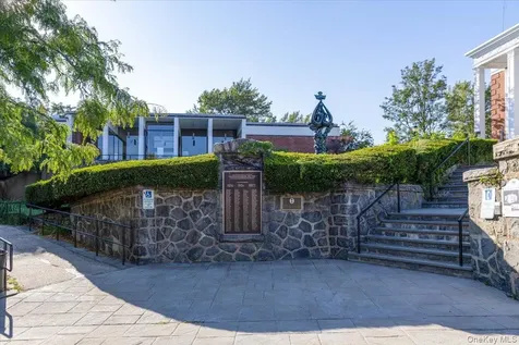 270 Farragut Parkway Hastings-on-hudson NY 10706