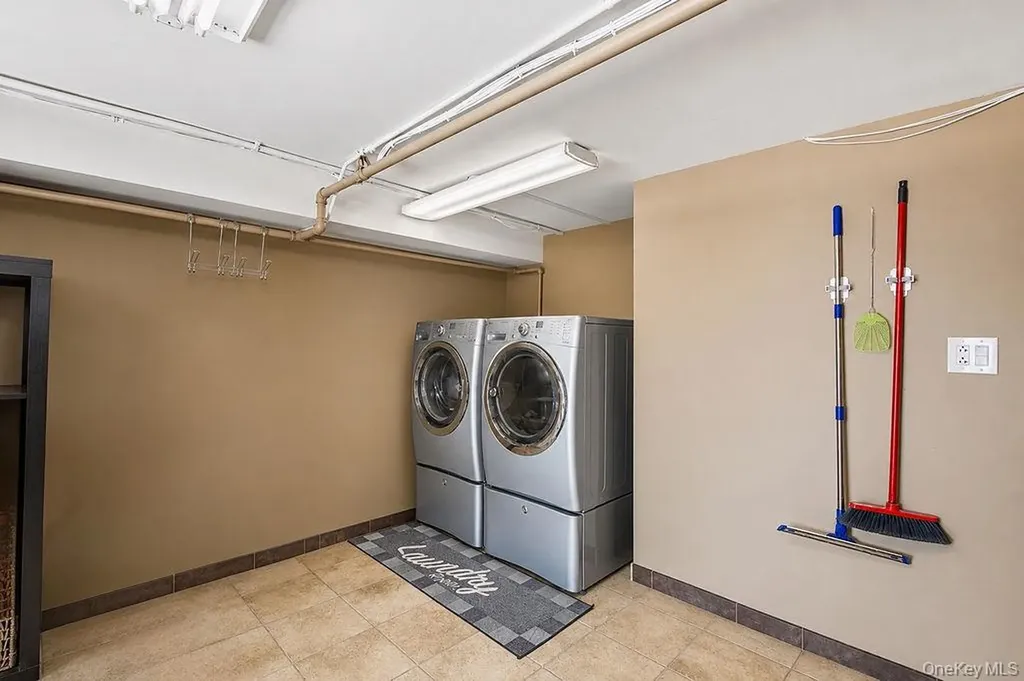 159-48 91st Street Howard Beach NY 11414
