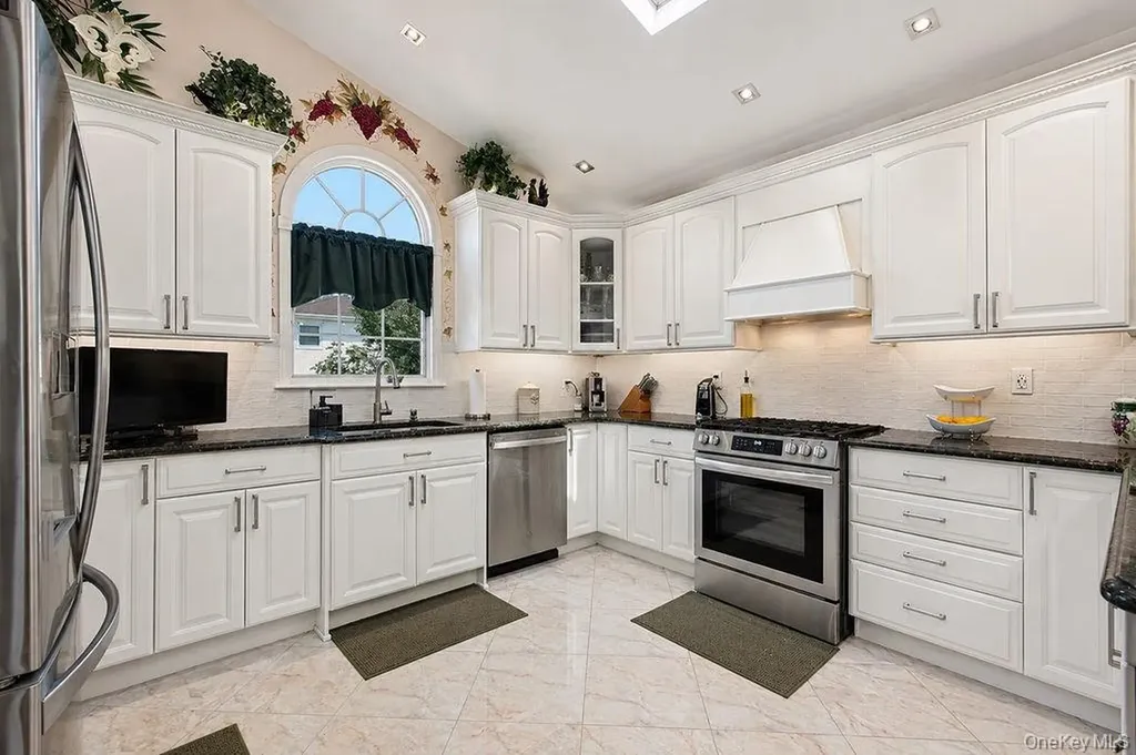 159-48 91st Street Howard Beach NY 11414