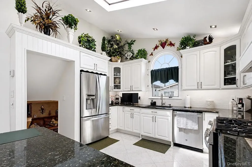 159-48 91st Street Howard Beach NY 11414