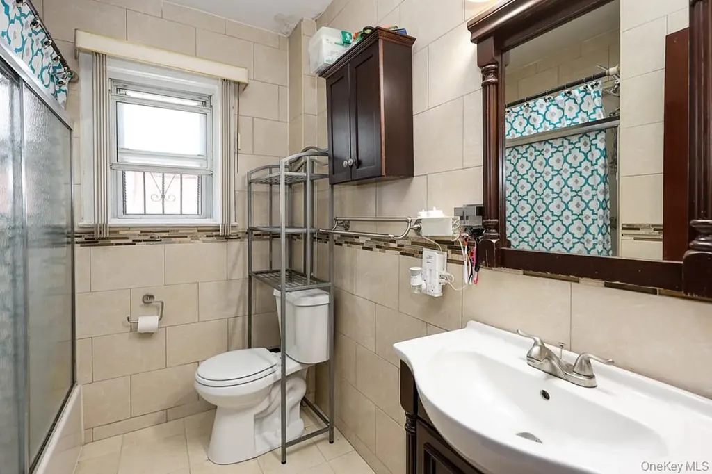 18348 Camden Avenue Saint Albans NY 11412