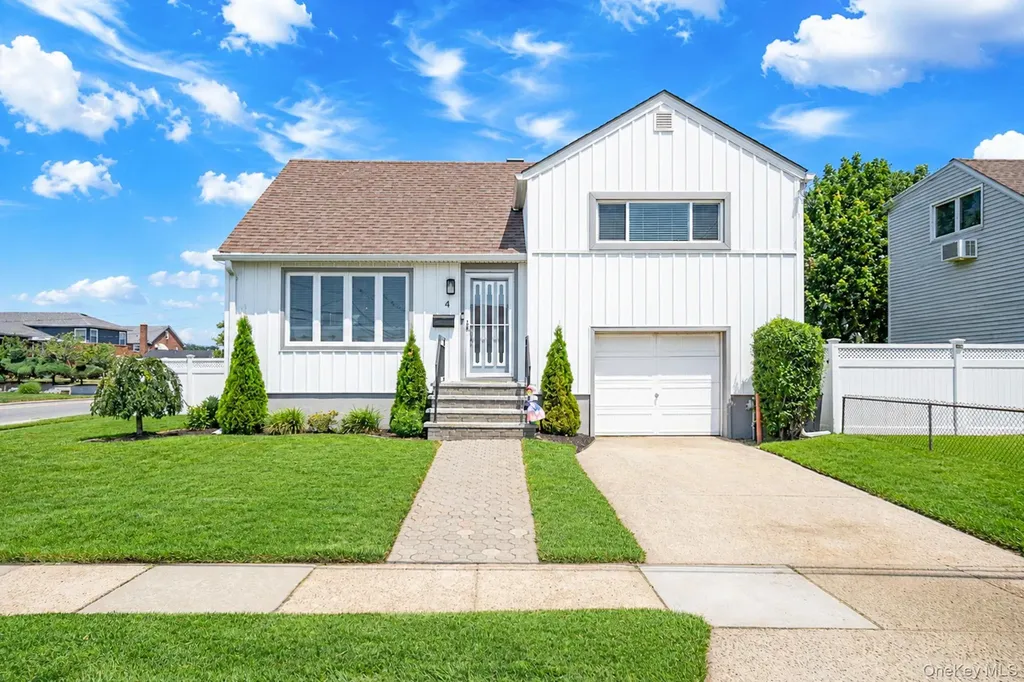 4 Martha Street Freeport NY 11520