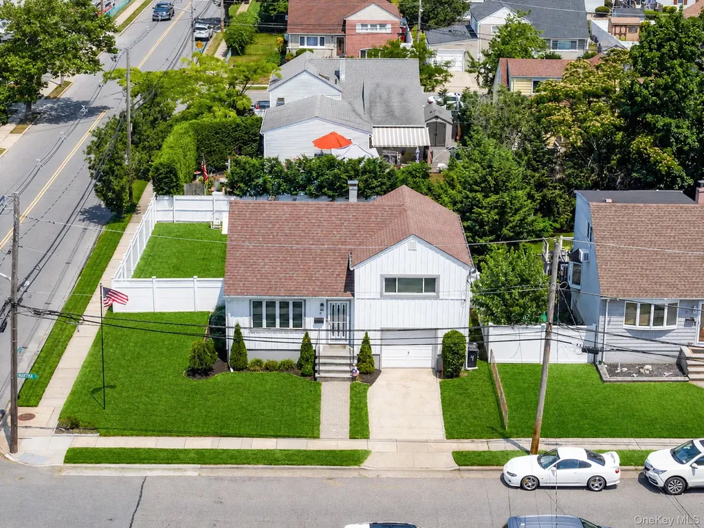 4 Martha Street Freeport NY 11520