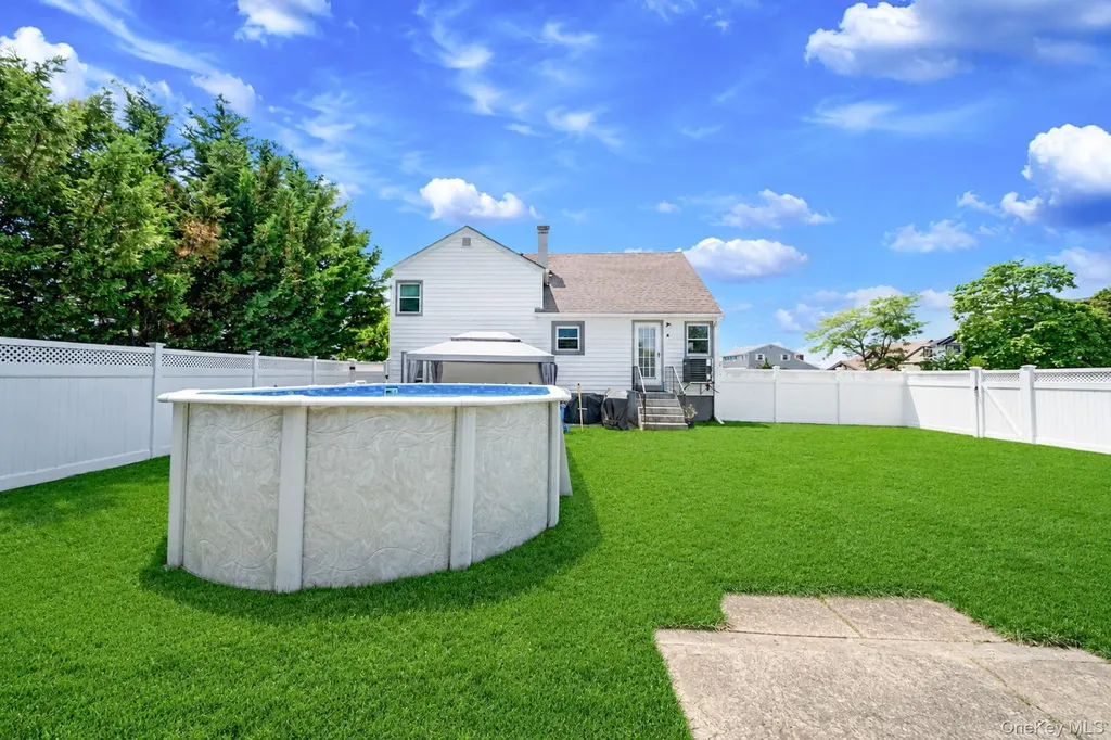 4 Martha Street Freeport NY 11520