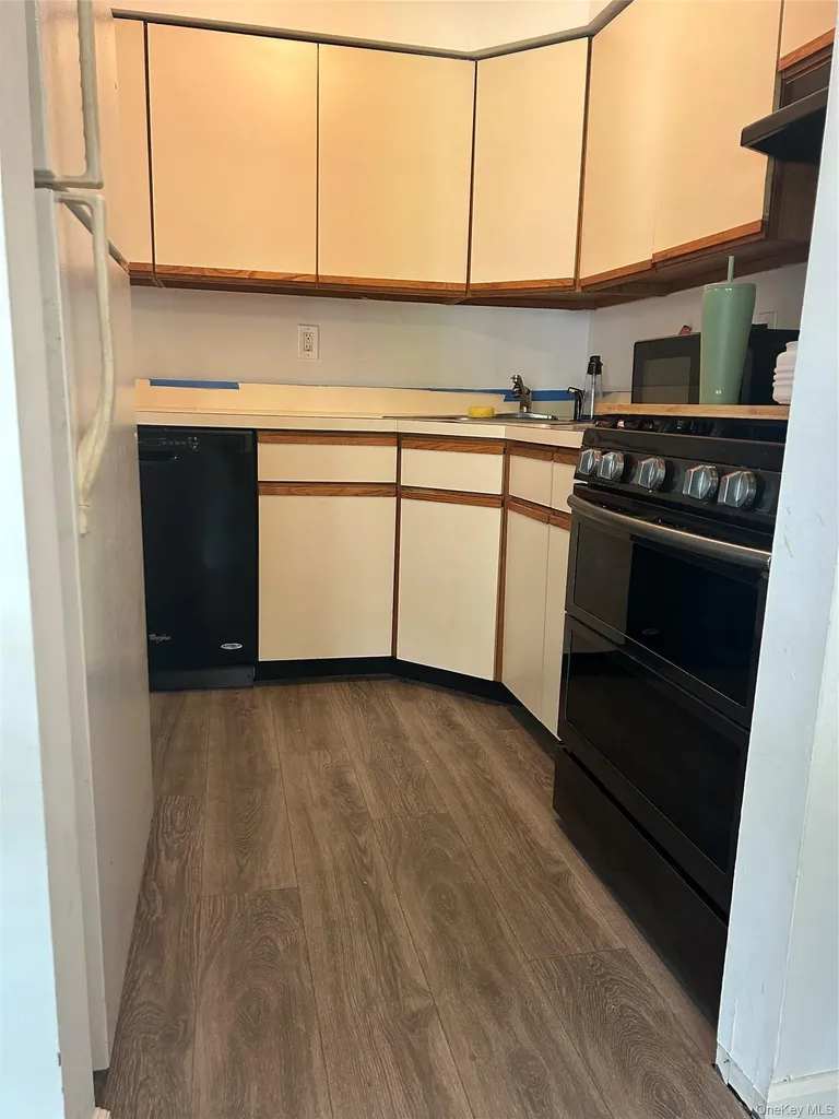 99 Fairview Circle Middle Island NY 11953
