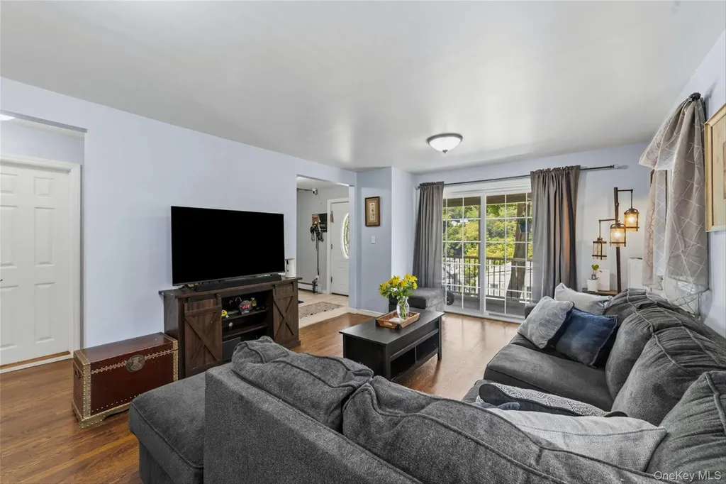 1463 Lincoln Terrace Peekskill NY 10566