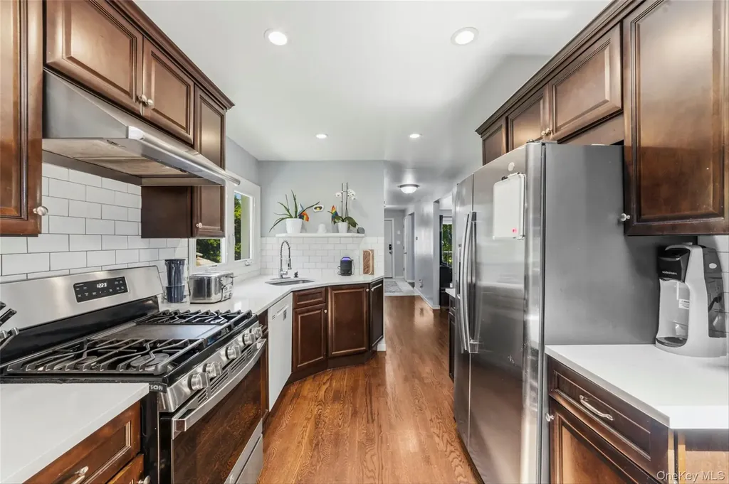 1463 Lincoln Terrace Peekskill NY 10566