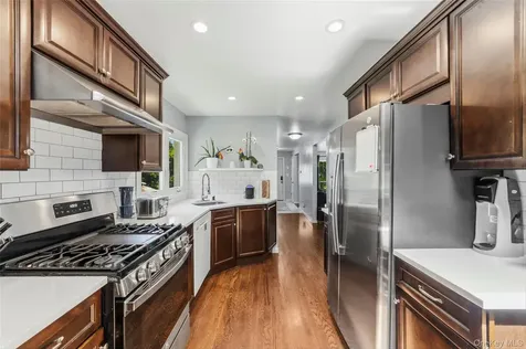 1463 Lincoln Terrace Peekskill NY 10566