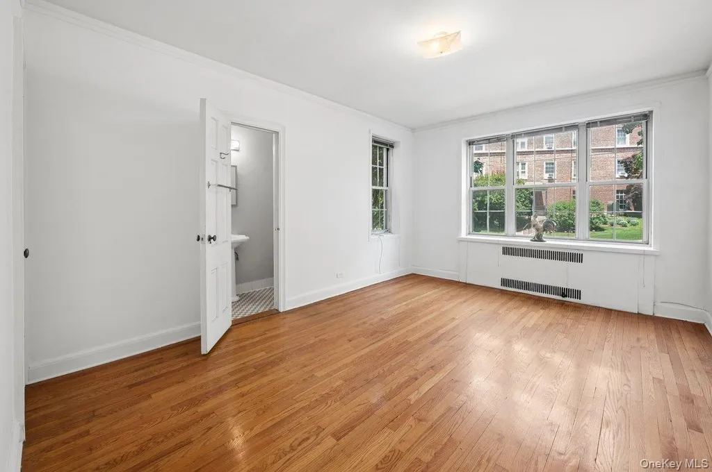 7 Midland Gardens Bronxville NY 10708