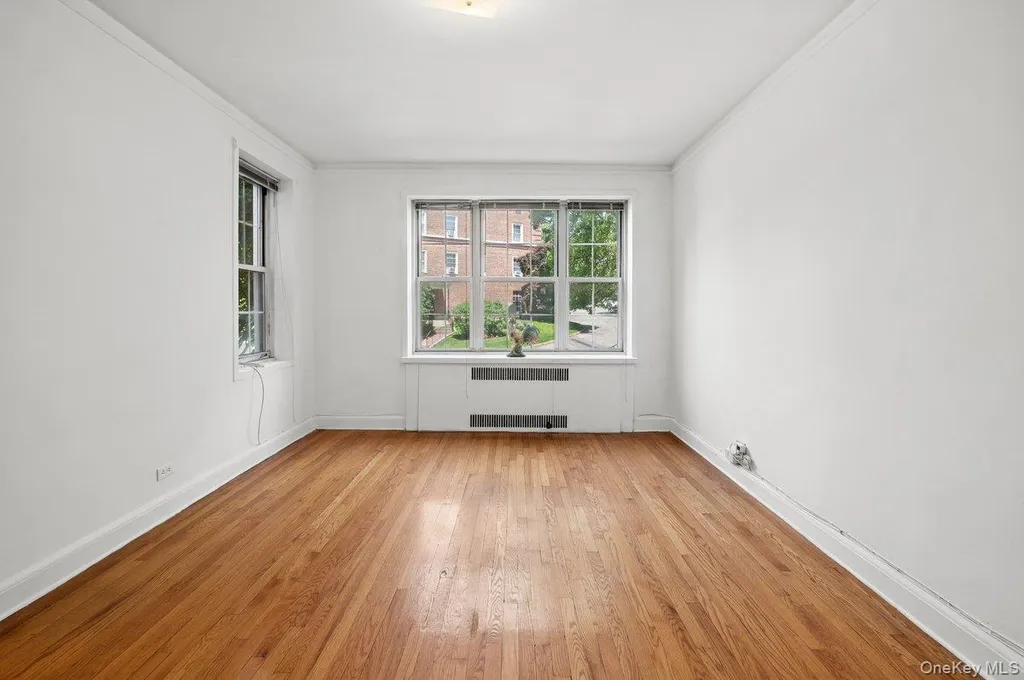 7 Midland Gardens Bronxville NY 10708