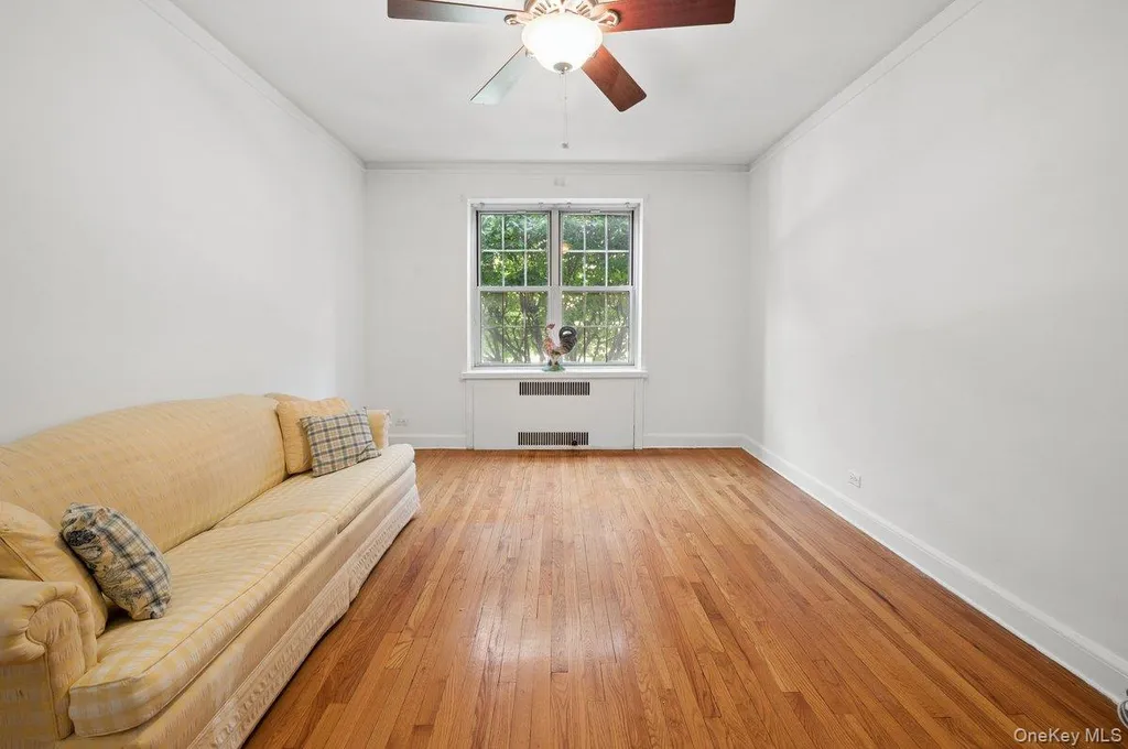 7 Midland Gardens Bronxville NY 10708