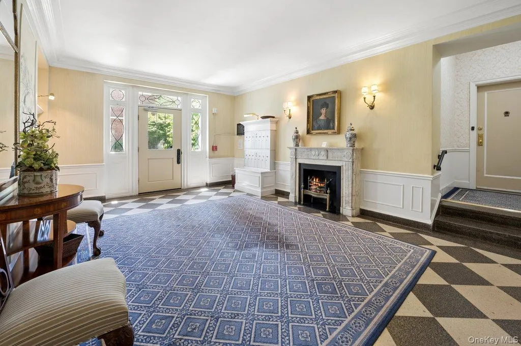 7 Midland Gardens Bronxville NY 10708