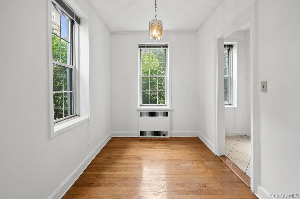 7 Midland Gardens Bronxville NY 10708