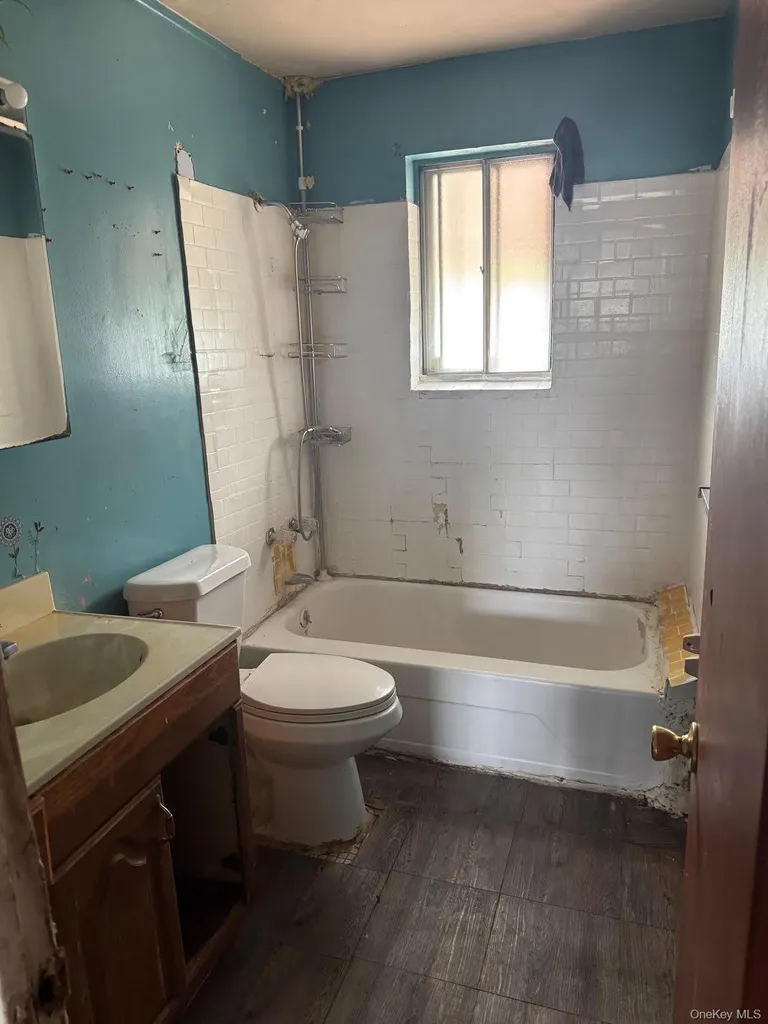 3234 Wickham Avenue Bronx NY 10469