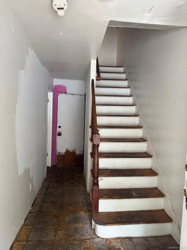 3234 Wickham Avenue Bronx NY 10469