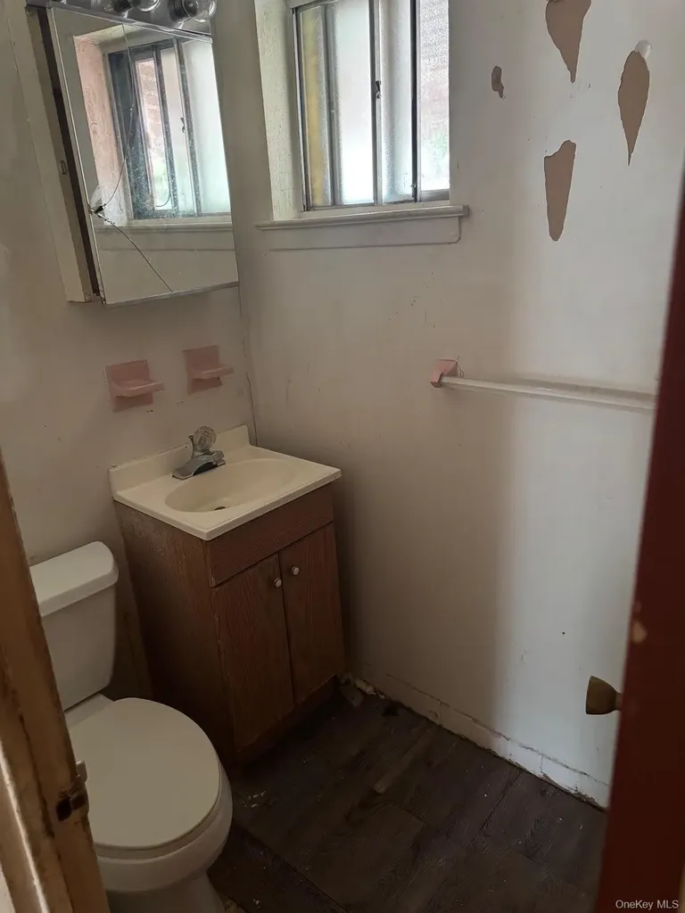 3234 Wickham Avenue Bronx NY 10469