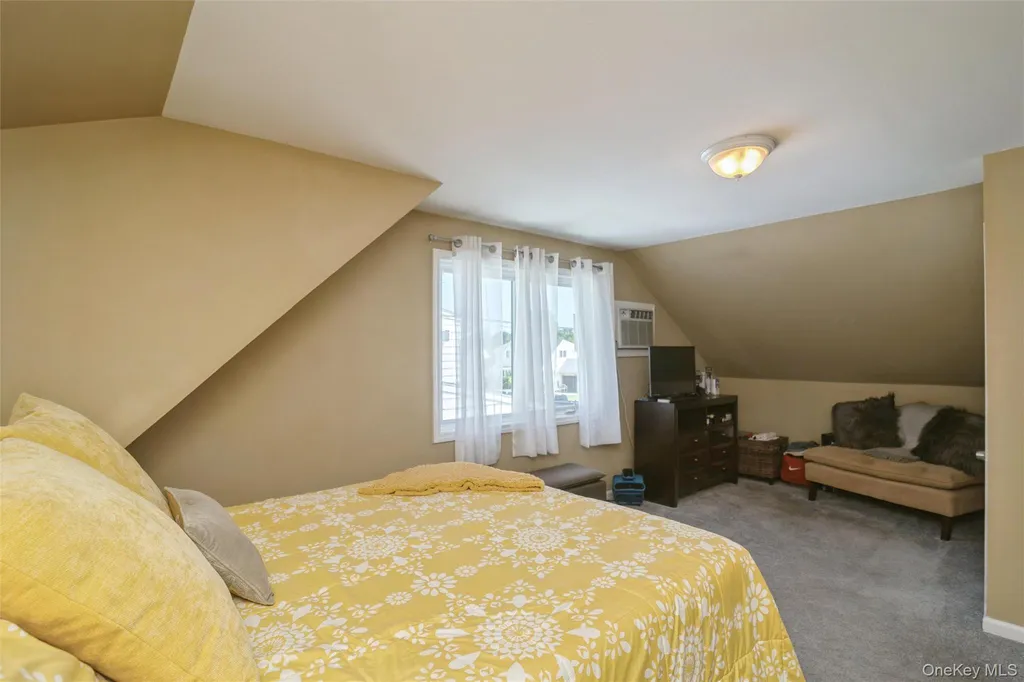 45 Abbot Lane Hicksville NY 11801