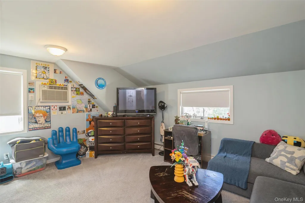 45 Abbot Lane Hicksville NY 11801