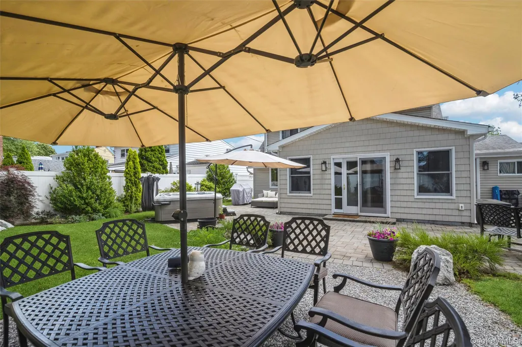 45 Abbot Lane Hicksville NY 11801