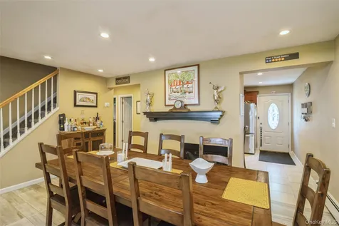 45 Abbot Lane Hicksville NY 11801