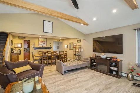 45 Abbot Lane Hicksville NY 11801