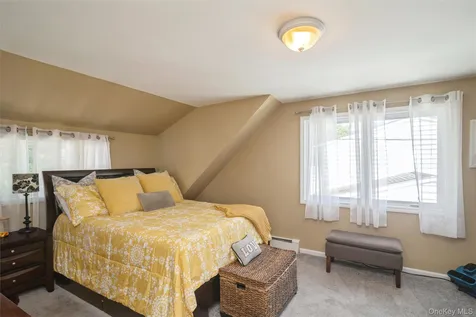 45 Abbot Lane Hicksville NY 11801