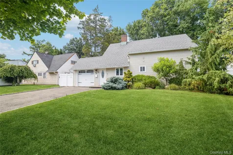 45 Abbot Lane Hicksville NY 11801