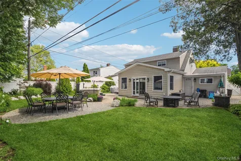 45 Abbot Lane Hicksville NY 11801