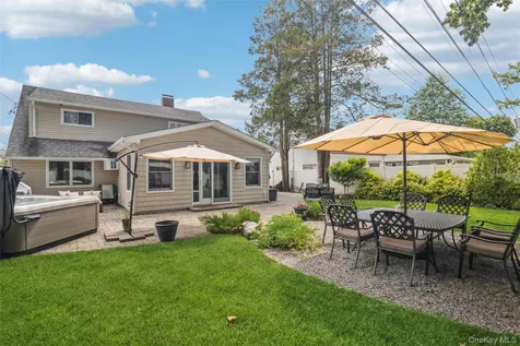 45 Abbot Lane Hicksville NY 11801
