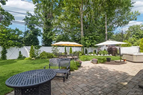 45 Abbot Lane Hicksville NY 11801