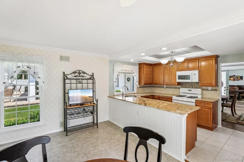 187 Glen Drive Ridge NY 11961