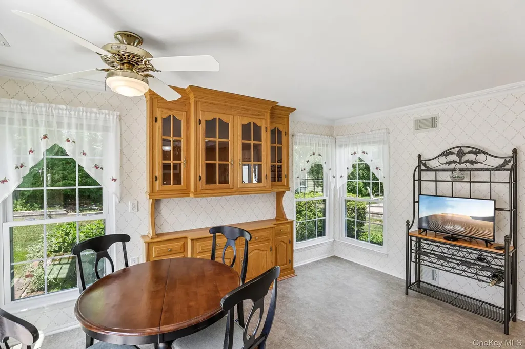 187 Glen Drive Ridge NY 11961