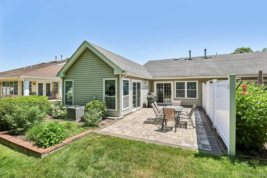 187 Glen Drive Ridge NY 11961