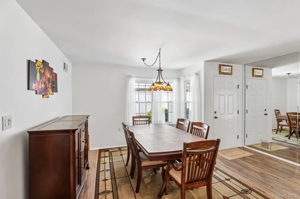 187 Glen Drive Ridge NY 11961