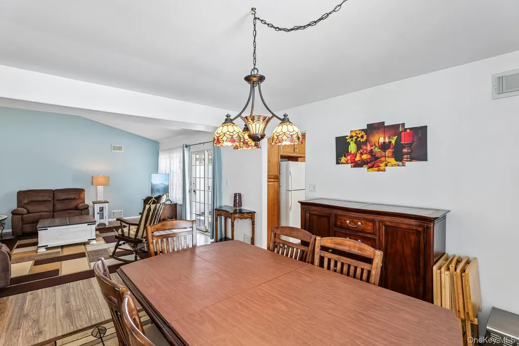 187 Glen Drive Ridge NY 11961