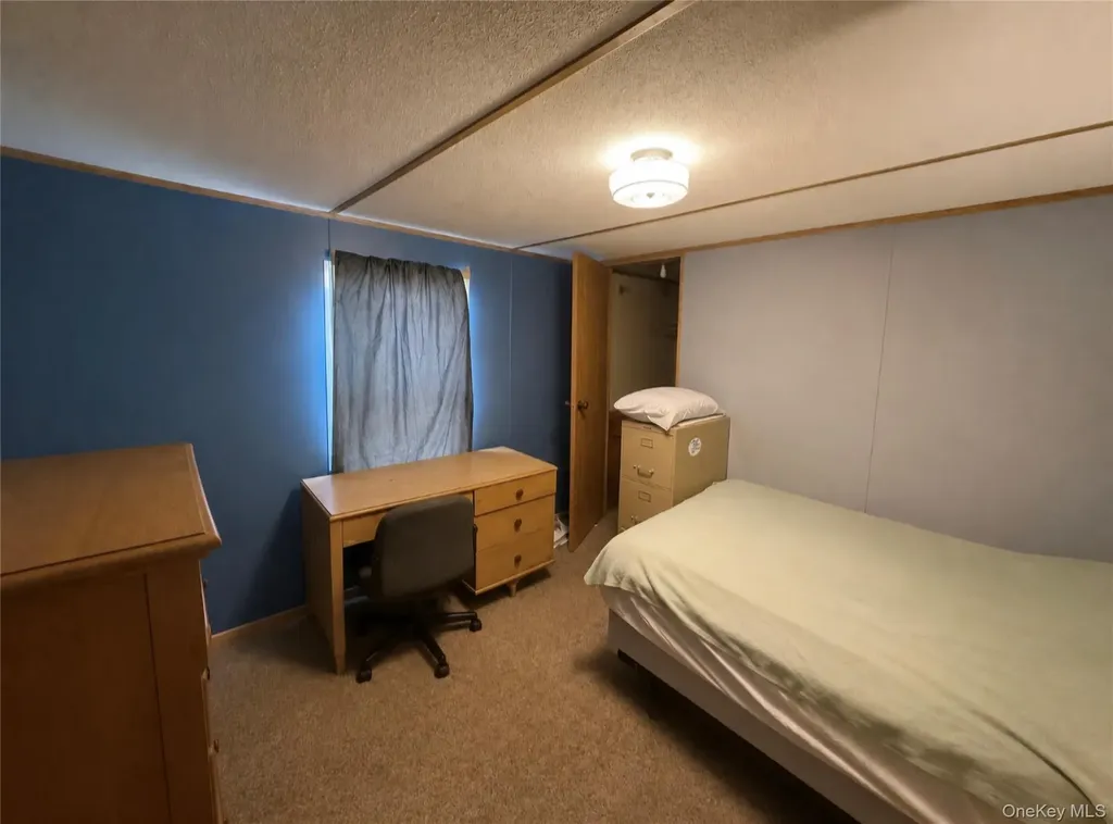 18 Square Hill Road New Windsor NY 12553