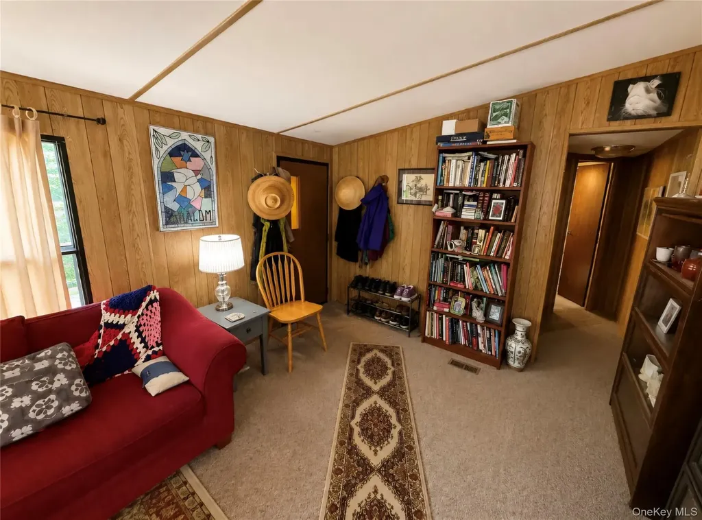 18 Square Hill Road New Windsor NY 12553