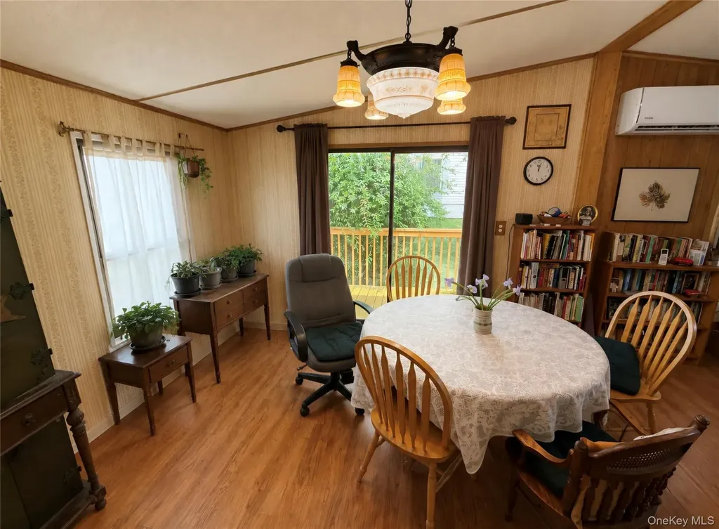 18 Square Hill Road New Windsor NY 12553