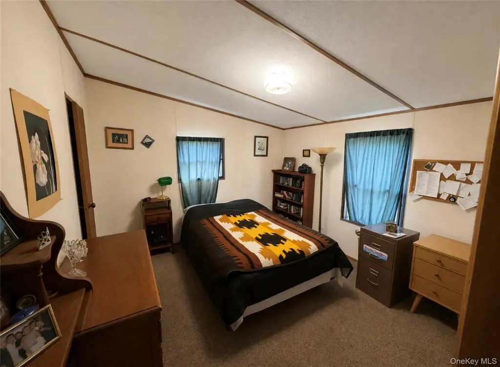 18 Square Hill Road New Windsor NY 12553